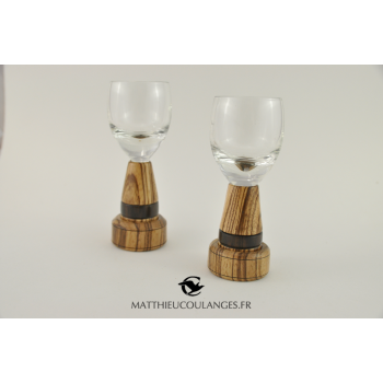 Paire de verres et sous-verres